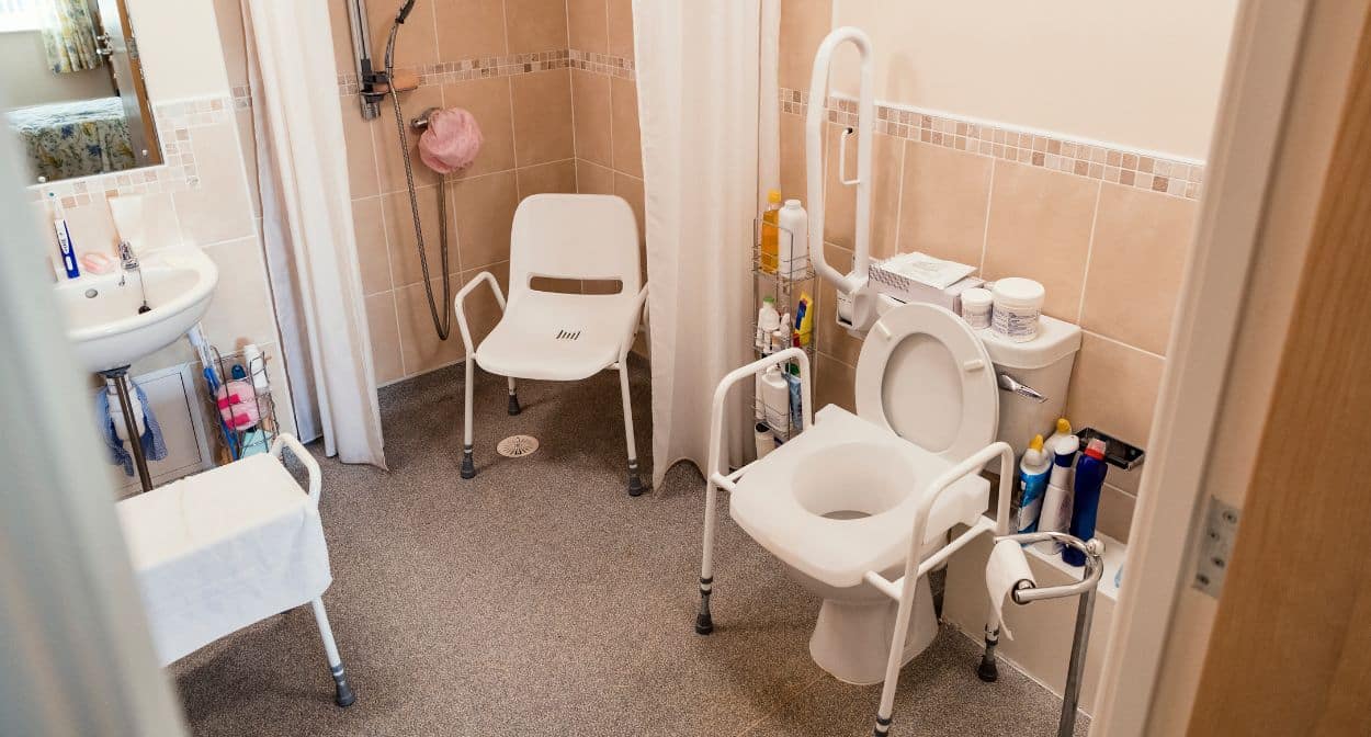 Top Bathroom Safety Products for People with Disabilities