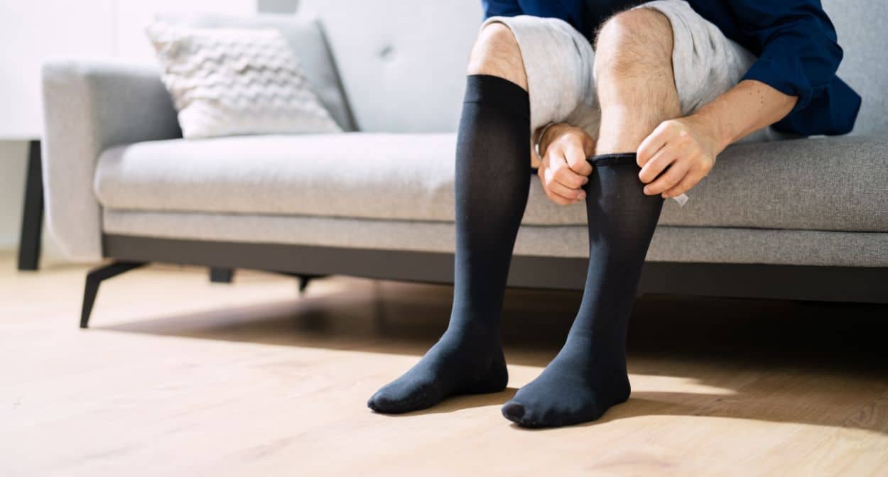 The Health Benefits of Wearing Compression Socks